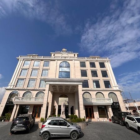 Hotel Jsr Continental Dehradun Ngoại thất bức ảnh