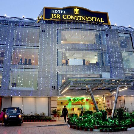 Hotel Jsr Continental Dehradun Ngoại thất bức ảnh