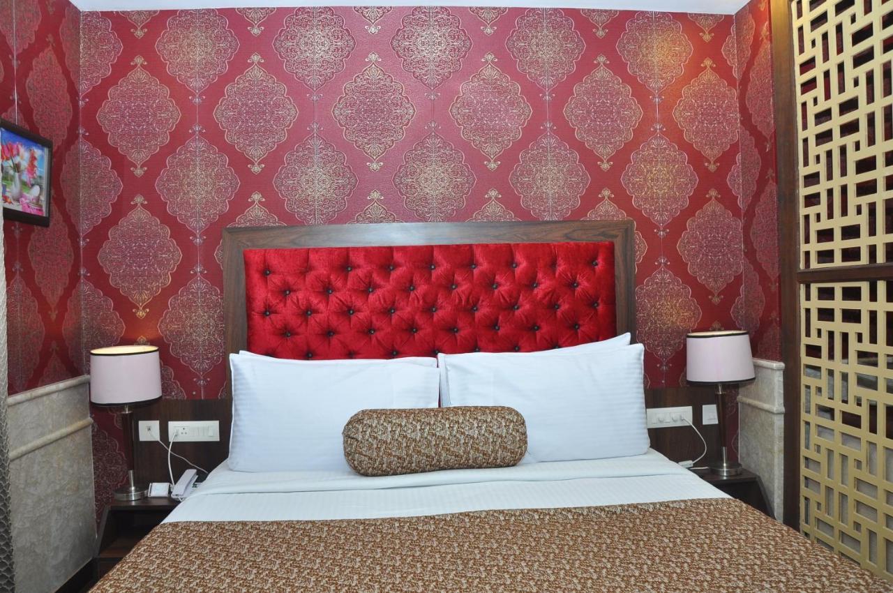 Hotel Jsr Continental Dehradun Ngoại thất bức ảnh