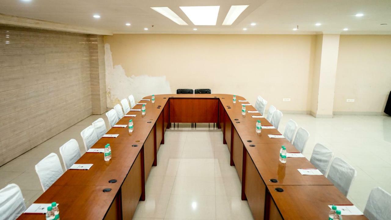 Hotel Jsr Continental Dehradun Ngoại thất bức ảnh